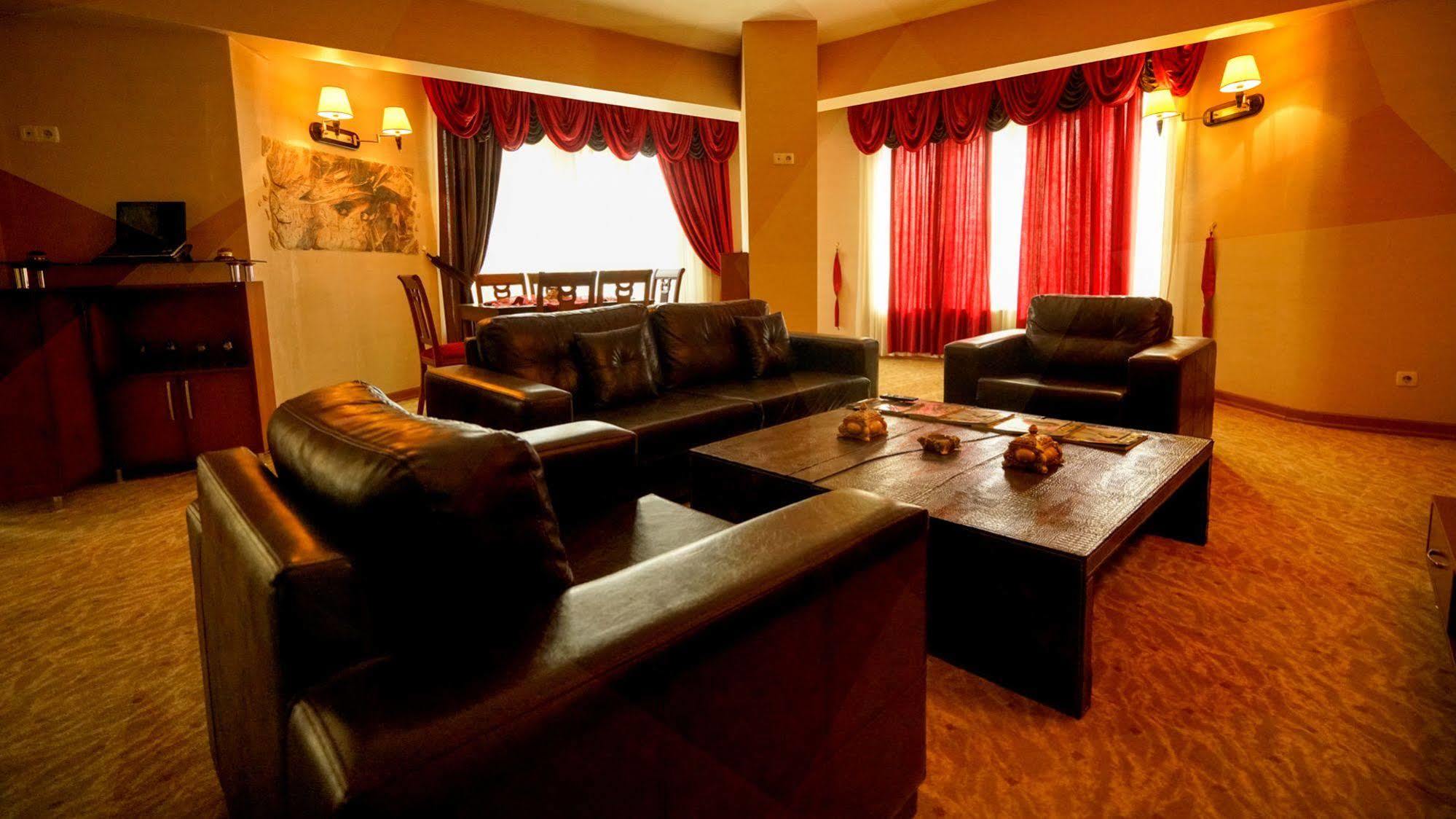 Es Albatros Hotel Eskişehir Exteriör bild