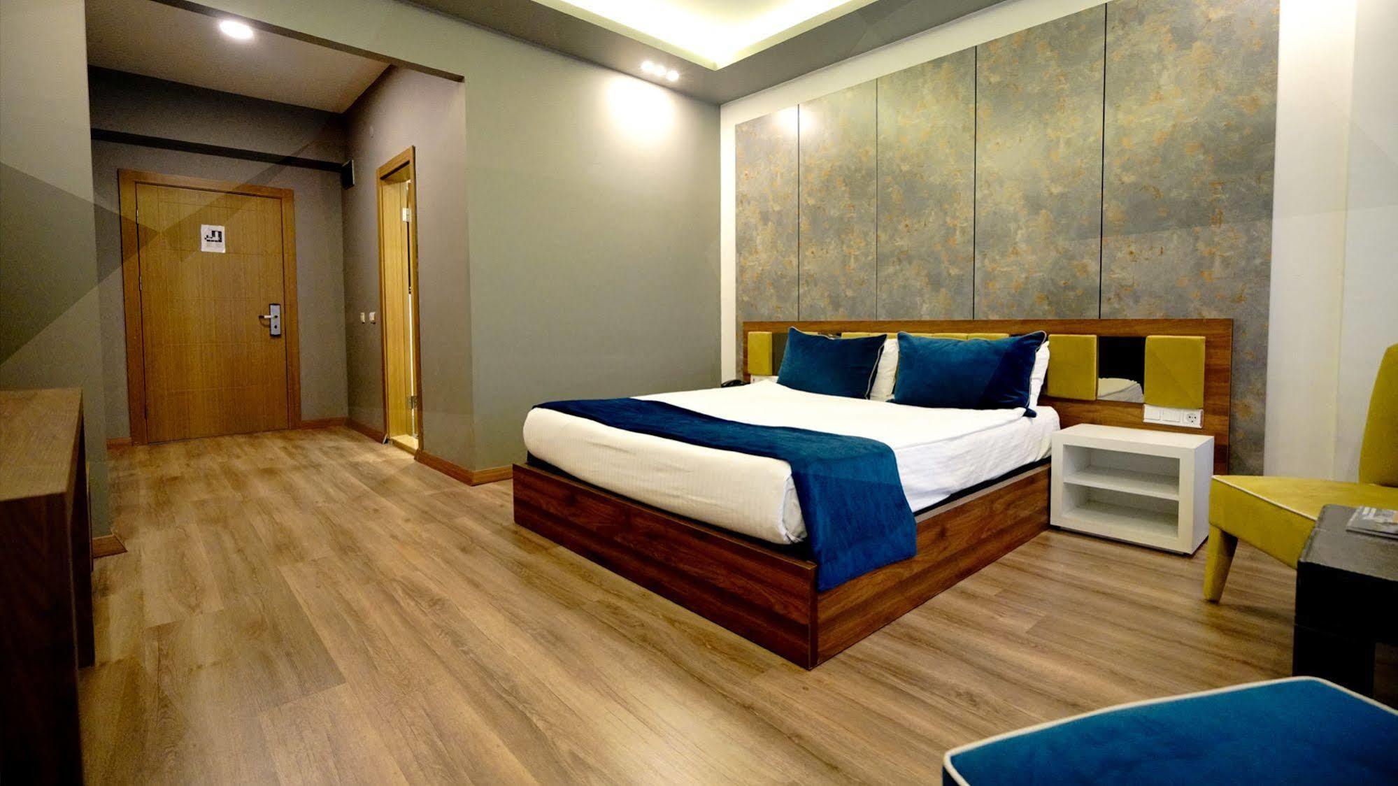 Es Albatros Hotel Eskişehir Exteriör bild